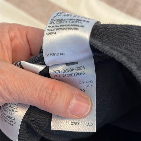 Levi's High Waisted Mom Flash Black Jeans Size 27, 24L  Petite. - Picture 12 of 15